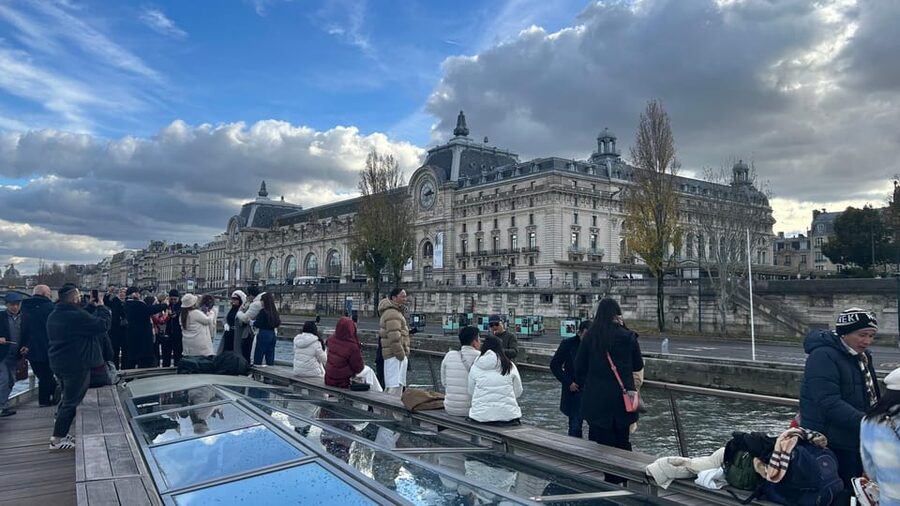 Paris: Seine River Cruise and 3-course Bistro Lunch - Grand Palais and the return to the Eiffel Tower