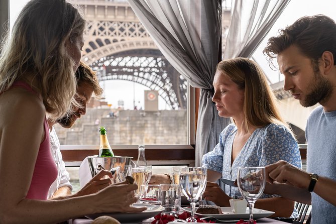 Paris Seine River Gourmet Lunch Cruise with Champagne Option - Choosing wine, Champagne, or no drink