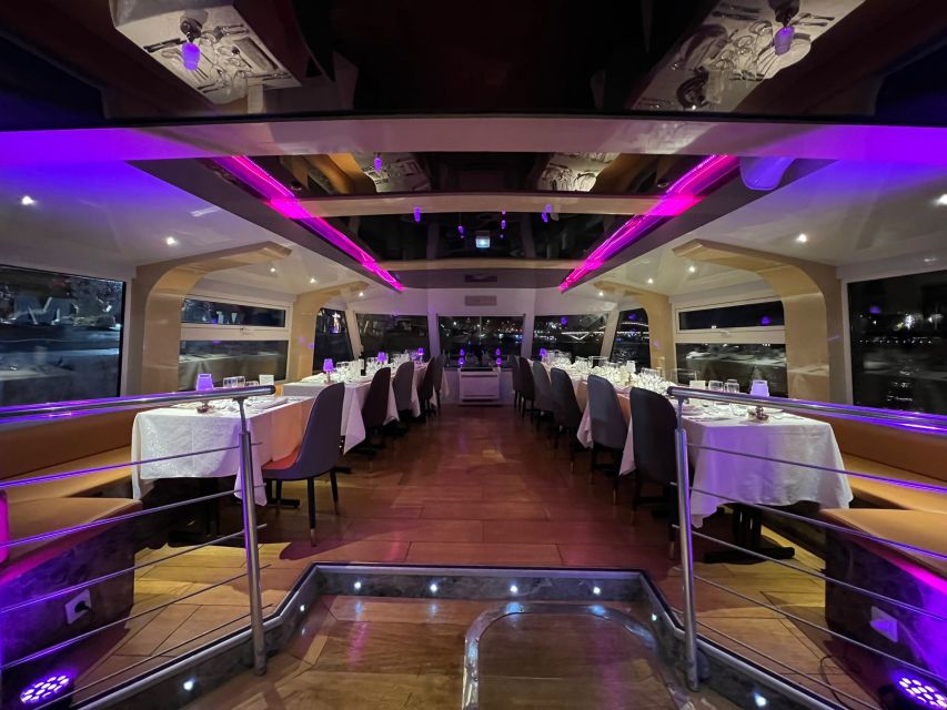 Paris : Seine River Lunch cruise from Eiffel Tower - Finding the Tosca at Port Debilly