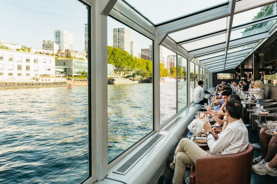 Paris: Seine River Panoramic Views Dinner Cruise - Is $64 good value?