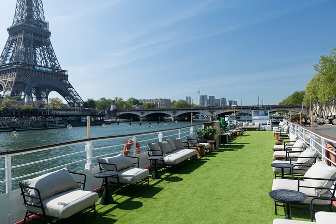 Paris Theo Boat Seine River Italian Trattoria Style Dinner Cruise - Timing and the shape of the evening