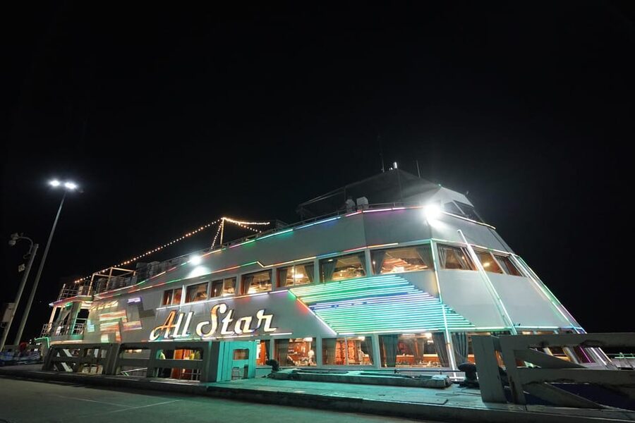 Pattaya: All Star Dinner Cruise, Cabaret Show & Beer Buffet - What the buffet means at $45