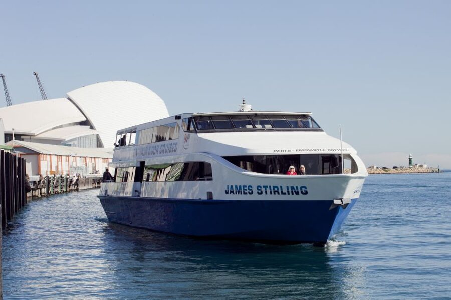 Perth: Swan River Lunch Cruise - Fremantle’s docks, marinas, and old buildings