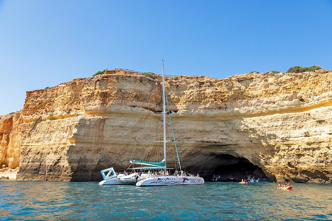 Portimao: Brunch and Benagil Caves - At a glance