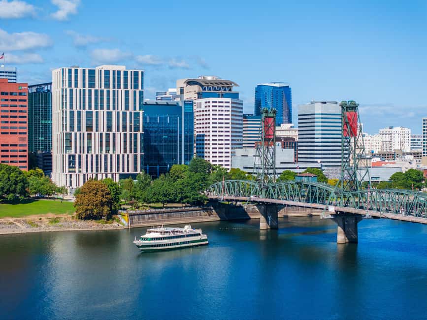 Portland: Brunch Cruise on Willamette River - Accessibility and practical planning