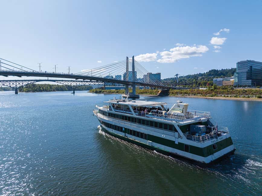 Portland: Brunch Cruise on Willamette River - From Portland toward Milwaukie