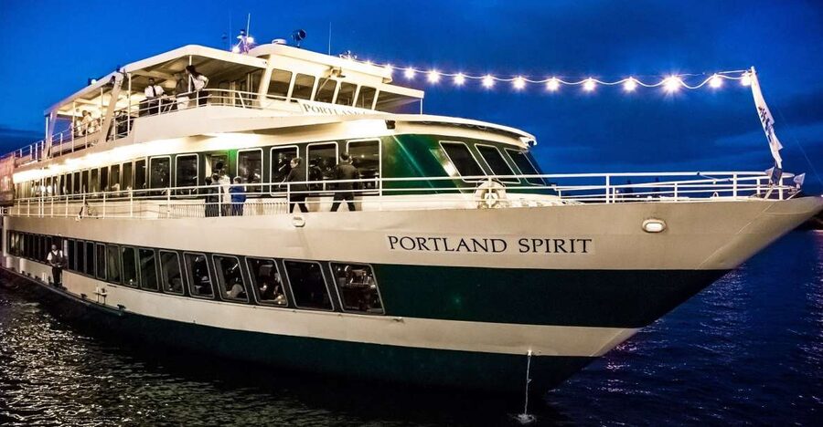 Portland: Dinner Cruise on the Willamette River - What the 150-minute evening feels like