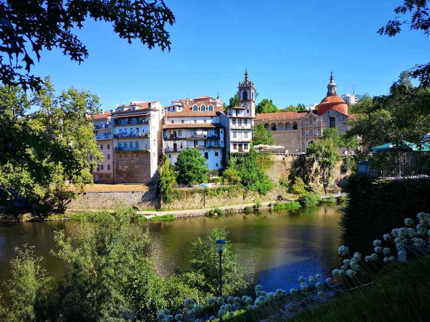 Porto: Douro Valley History & Wine Tour with Cruise & Lunch - Should you book the Douro Valley day?
