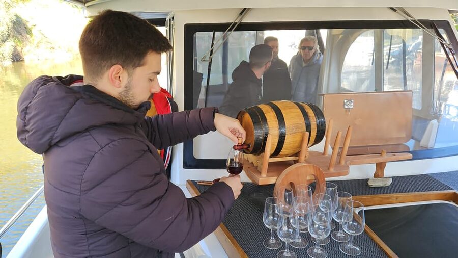 Porto: Douro Valley Tour W/ Wine Taste, Boat Cruise & Lunch - Key points at a glance