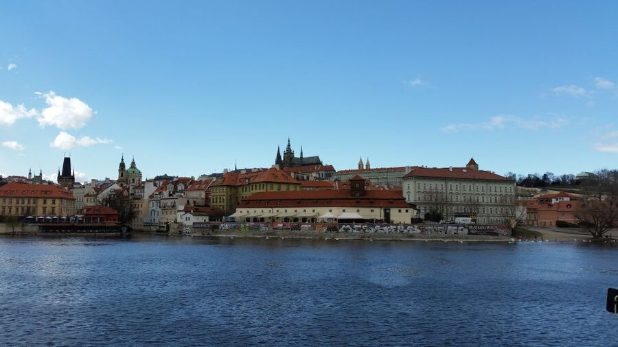 Prague: 3-hour Evening River Cruise with Dinner - Timing, cancellations, and useful planning tips