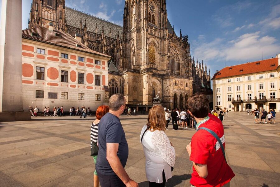 Prague: 6-Hour City Tour including Cruise and Lunch - How much sightseeing do you really get?