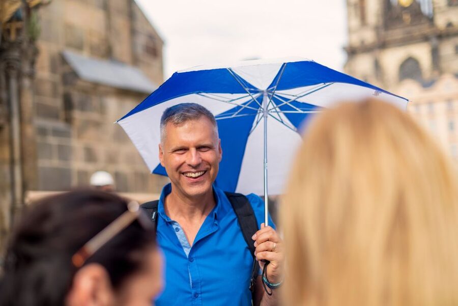 Prague: 6-Hour Tour with River Boat Cruise and Lunch - Crossing Charles Bridge on Foot
