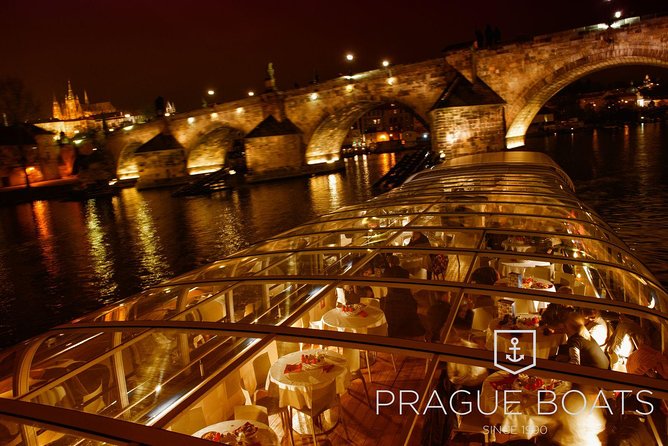 Prague Boats 3-hour Dinner Cruise - Live music and the sound problem