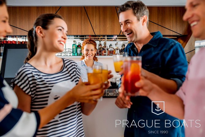 Prague Boats 3-hour Dinner Cruise - Is three hours the right length?