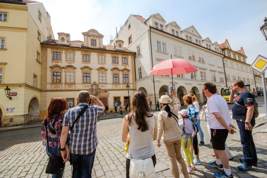 Prague: Guided Bus & Walking Tour with River Cruise & Lunch - A big-picture introduction to Prague