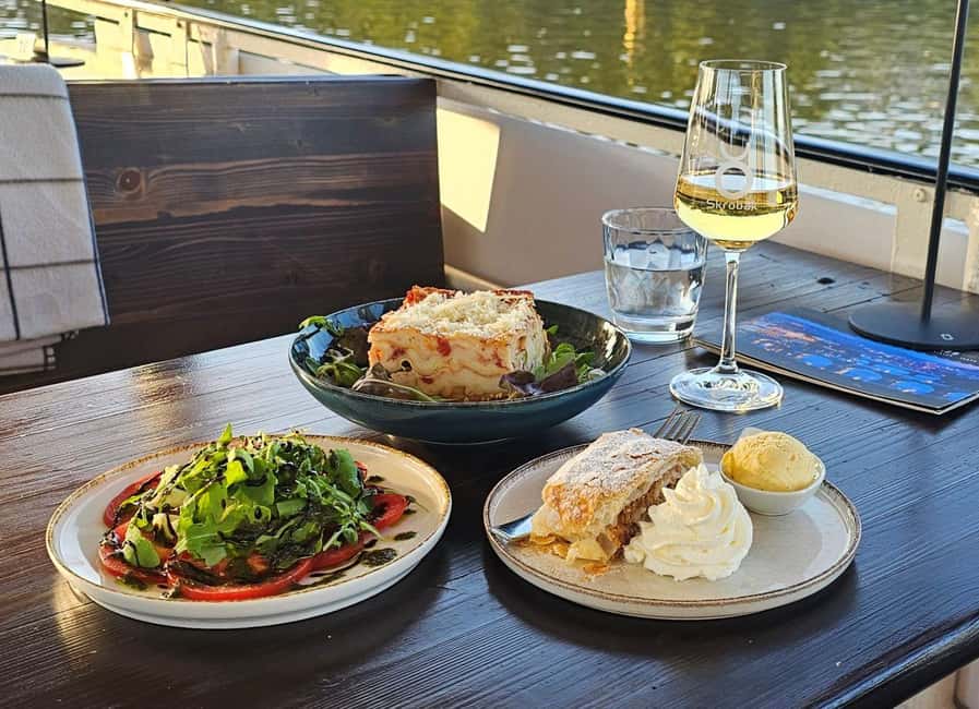 Prague: Lunch Cruise on the Vltava with 3-Course Menu - Boarding near Štefánikův most