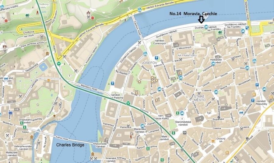 Prague: Lunch Cruise on Vltava River with open Buffet - A leisurely way to see Prague from the water