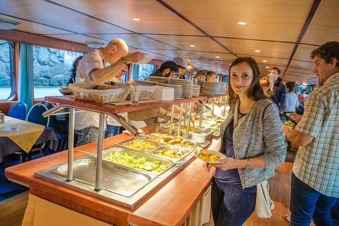 Prague: Sightseeing Boat Cruise with Buffet Dinner - Rudolfinum and Prague’s artistic riverfront