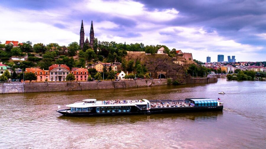 Prague: Sightseeing Dinner Cruise on Open-Top Glass Boat - A Glass Roof Helps, but the Open Deck Helps More