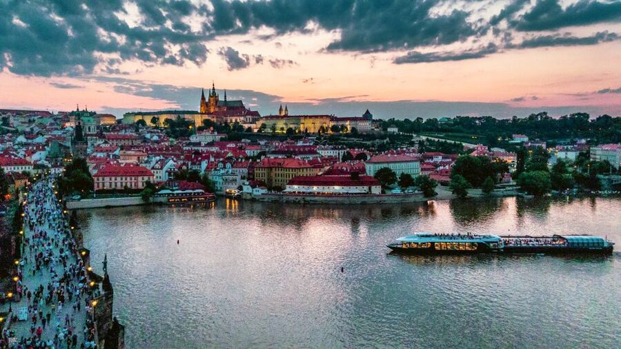 Prague: Vltava River Night Cruise with Buffet - Dancing House and the illuminated castle