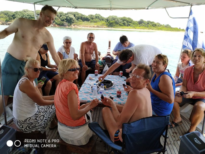 Preveza: Dolphin Watching Cruise with Lunch and Drinks - Key Points at a Glance
