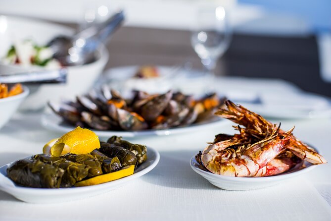 Private Beautiful Day or Romantic Sunset Cruise with Meal and Drinks - Day cruise or sunset cruise?