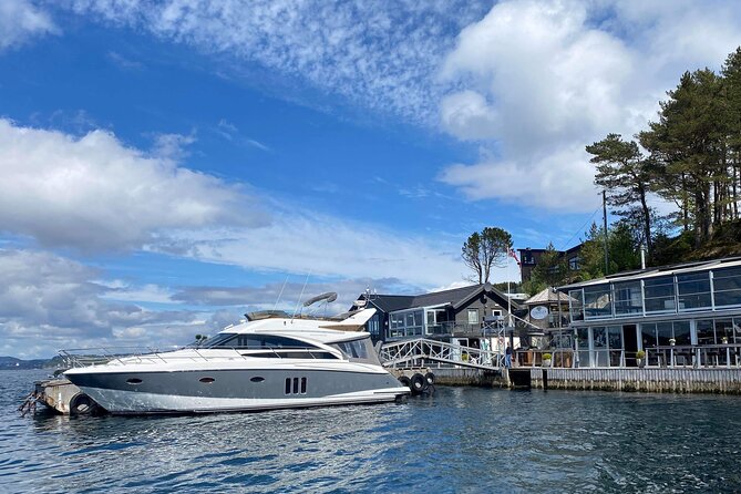 Private Dinner cruise to Cornelius seafood restaurant - How the strongest parts fit together