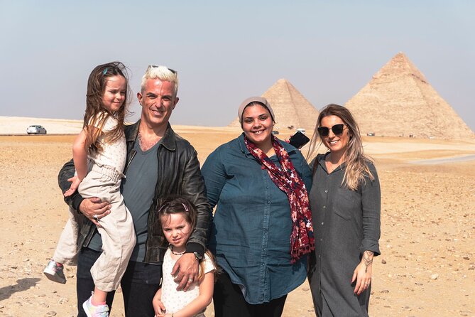 Private Guided Day Tour: Giza Pyramids, Egyptian Museum and Nile Dinner Cruise - Dinner on the Nile with folkloric shows