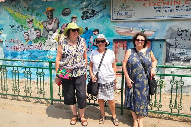 Private Kerala Backwater Houseboat Day Cruise with Lunch from Cochin - How the private format affects value