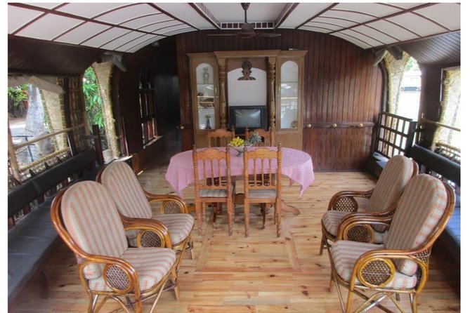 Private Kerala Backwaters Houseboat Cruise with Lunch from Kochi - Is $138.62 per person good value?