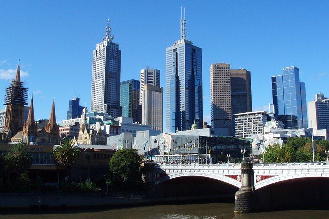 Private Romantic Melbourne Dinner Cruise for 2 - The 90-minute schedule: enough time, but not an all-night date