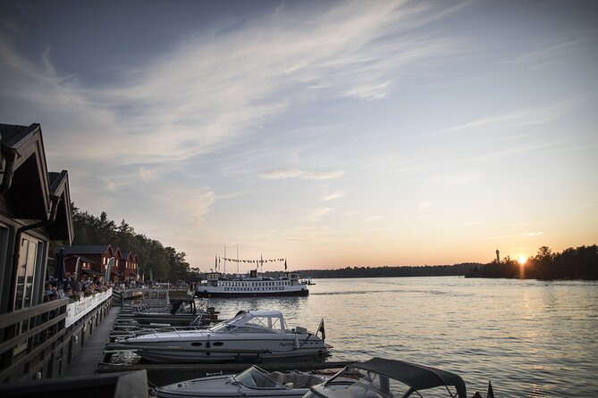 Private Yacht Cruise with Lunch or Dinner in Stockholm Archipelago - Choosing lunch or dinner on board