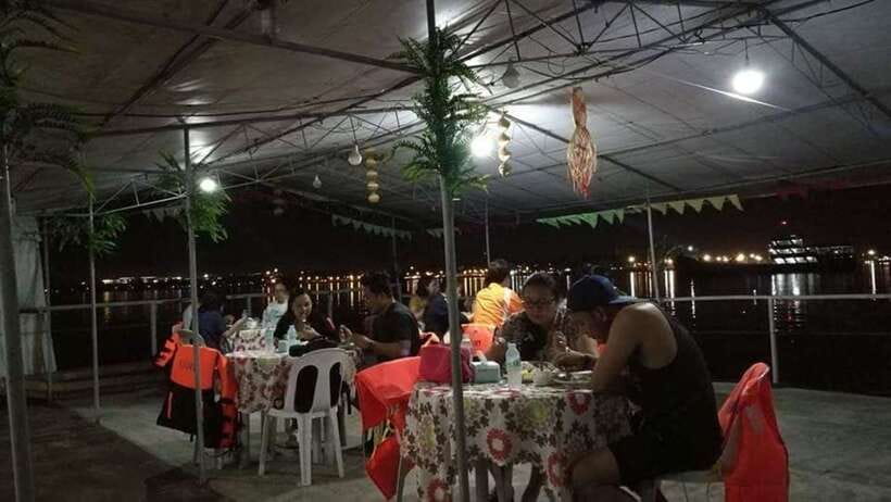 Puerto Princesa: Firefly Watching Bay Cruise with Dinner - Practical comfort and safety tips