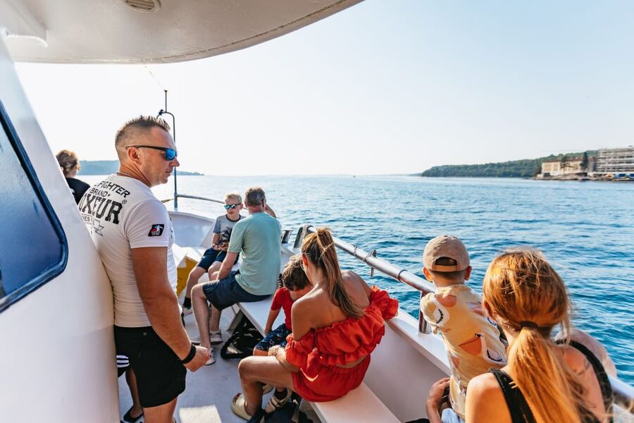 Pula: Brijuni Sunset Dolphin Cruise with Dinner & Drinks - Sunset, Pula, and the return journey