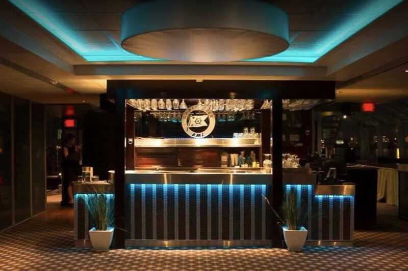 Québec City: Evening Cruise with Live DJ - Drinks, bars, and the real cost