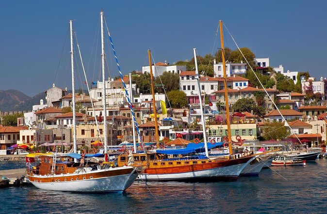 Relaxing Cruise with Lunch in Marmaris - A quiet way to see Marmaris from the sea
