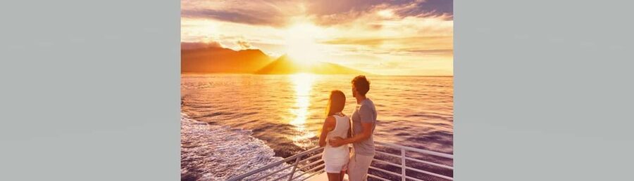 Rethymno: Luxury Sunset Cruise with Dinner and Drinks - Setting sail from Rethymno Port at 5 p.m.
