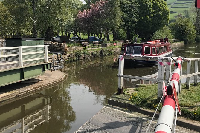Roast Dinner Cruise - Passing the Second World War memorial near Skipton