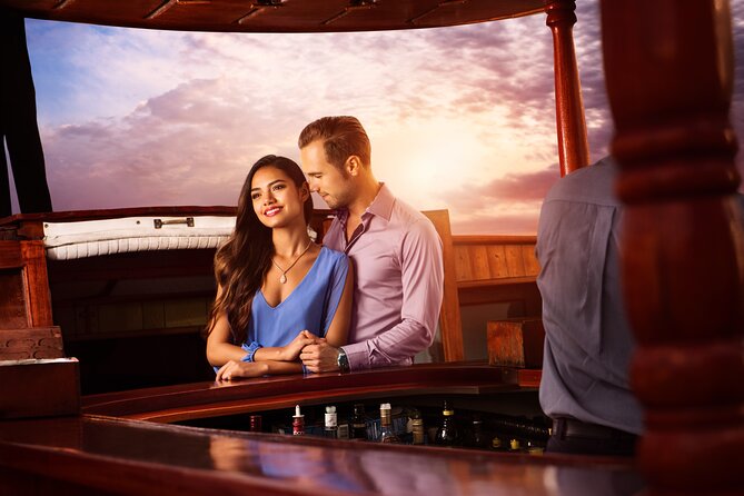 Romantic Sunset Dinner Cruise in Cancun with Open Bar - Arrive Early at Marina Aquatours