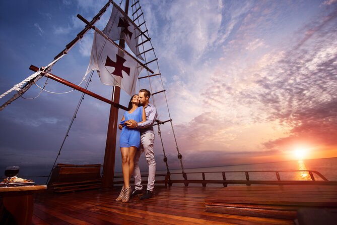 Romantic Sunset Dinner Cruise in Cancun with Open Bar - Cancellation, Weather, and Practical Details