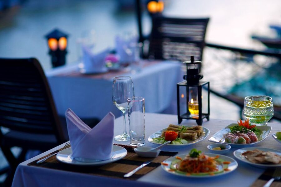 Romantic Sunset Dinner Cruise in Hoi An - Who should book this river dinner?