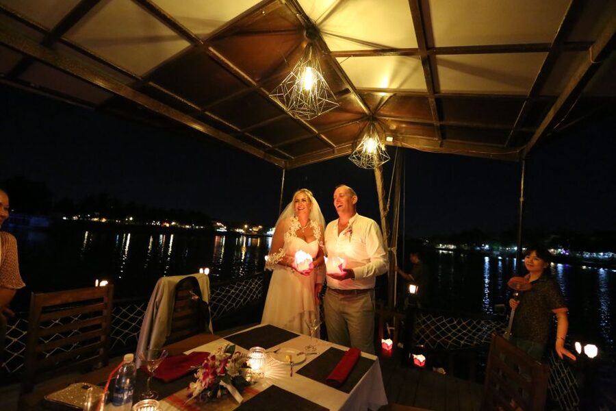 Romantic Sunset Dinner Cruise in Hoi An - Music, local stories, and the limits of sightseeing