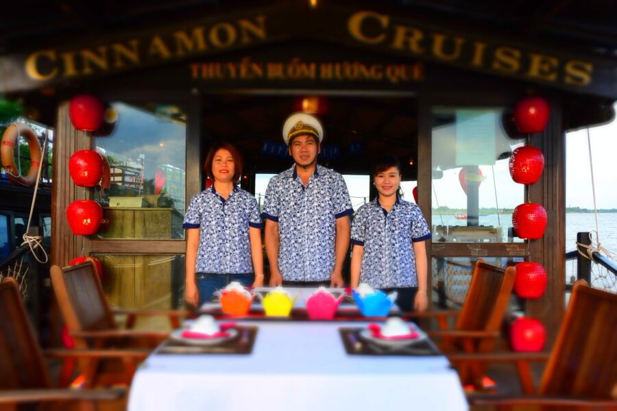 Romantic Sunset Dinner Cruise in Hoi An - Getting to the pier and ending the night