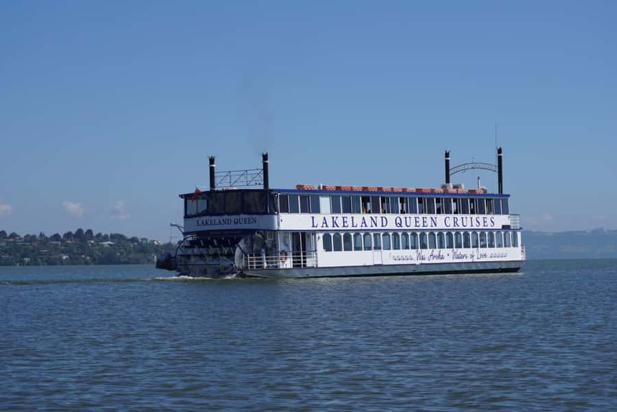 Rotorua: Lake Rotorua Cruise with Buffet Dining Option - Seeing Rotorua from the Lakeland Queen