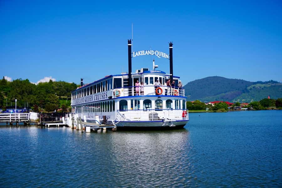 Rotorua: Lake Rotorua Cruise with Buffet Dining Option - The 90-minute route across Lake Rotorua