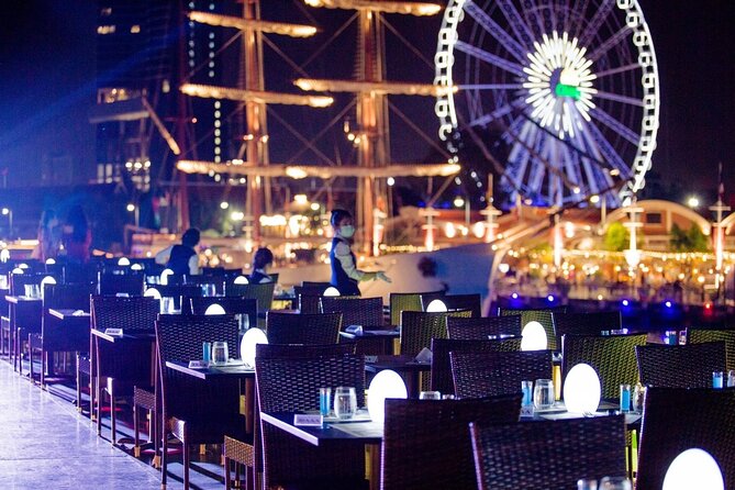 Royal Princess Dinner Cruise: Bangkok Chao Phraya River - Wat Kanlayanamit and the Thonburi bank