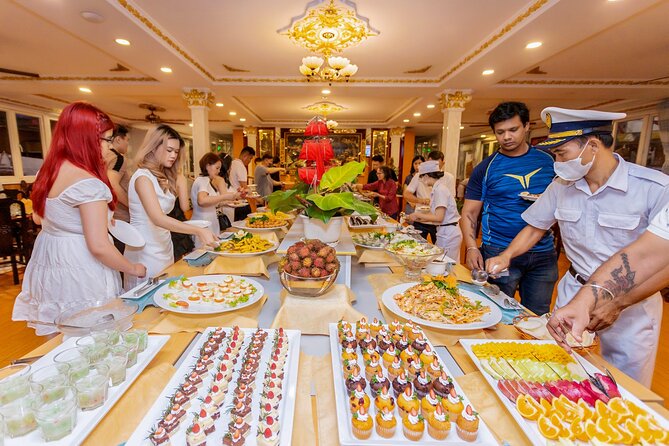 Saigon River Dinner Cruise: Buffet, Set Menu, Fine Dining (3hrs) - Music, dancing, and the evening atmosphere