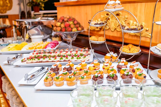 Saigon River Dinner Cruise: Buffet, Set Menu, Fine Dining (3hrs) - Who will enjoy this cruise most