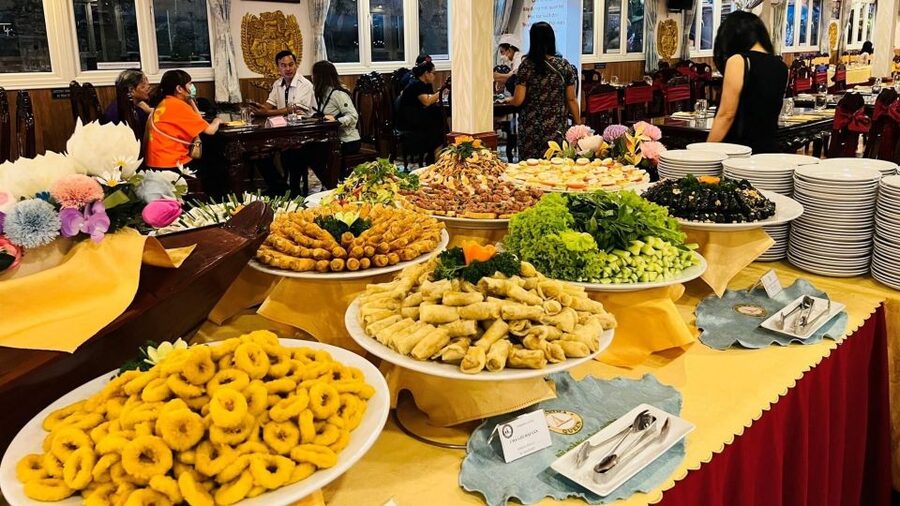 Saigon River Dinner on Cruise with Buffet and live music - What the 3.5-hour itinerary feels like
