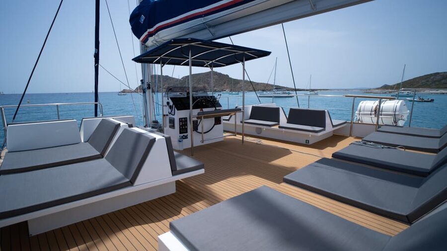 Saint-Raphaël: Day Cruise with Meal to the Lérins Islands - Should you book the Lérins Islands cruise?